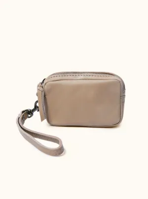 Amy Card Wallet/Wristlet in Pebble