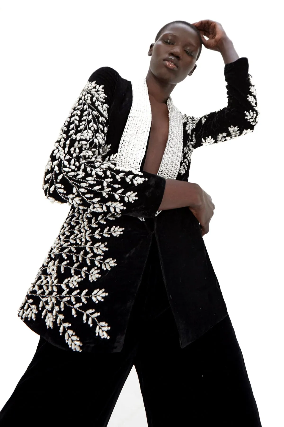 Sure! Heres an optimized title for the Kamia Blazer:

Chic Kamia Womens Blazer - Tailored Elegance with Modern Fit and Versatile Style

Feel free to ask if youd like any additional modifications or variations!