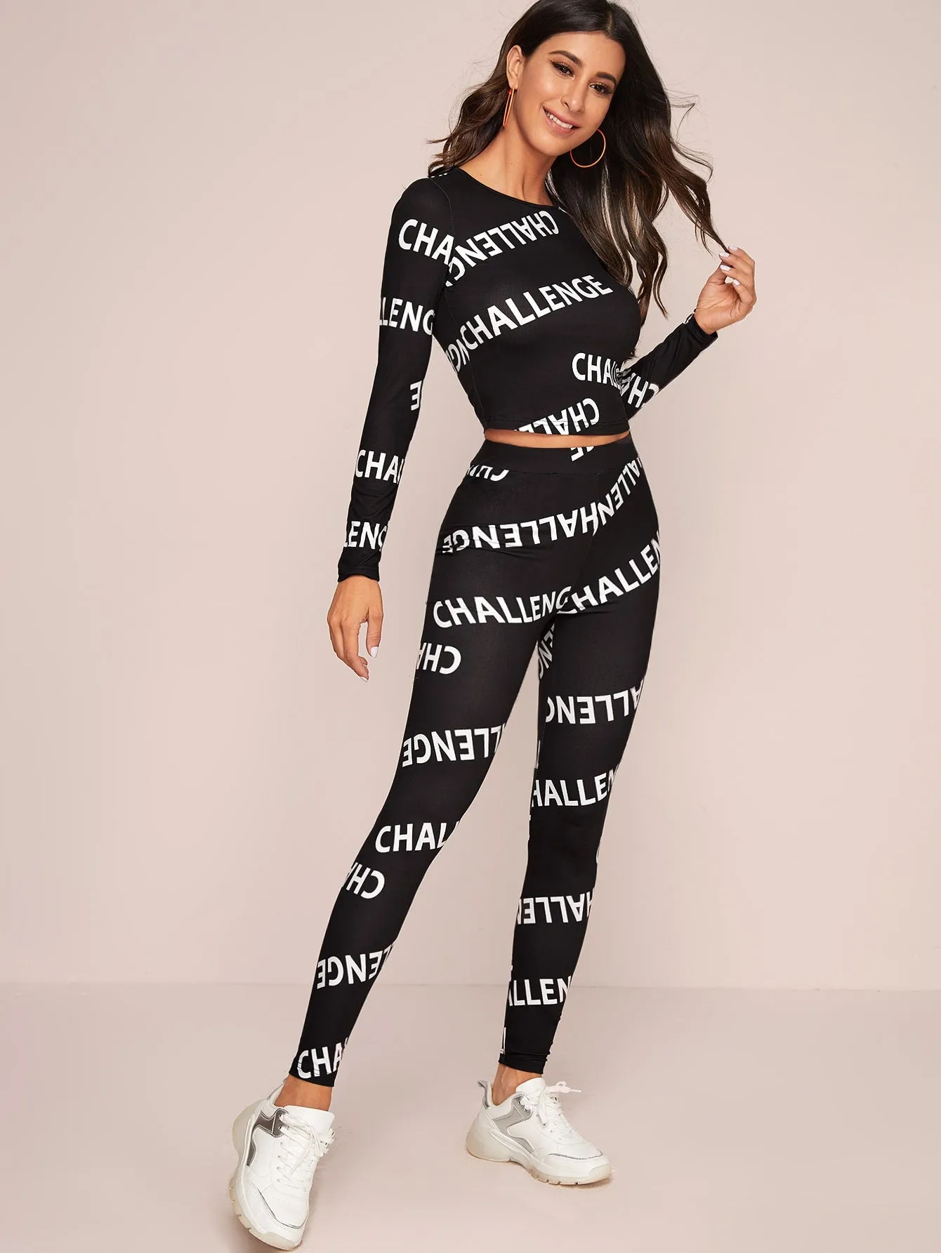 Letter Graphic Crop Top Leggings Set