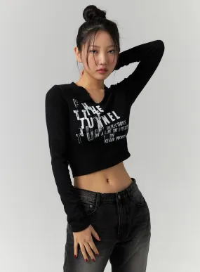 Lettering V-Neck Crop Top CD304