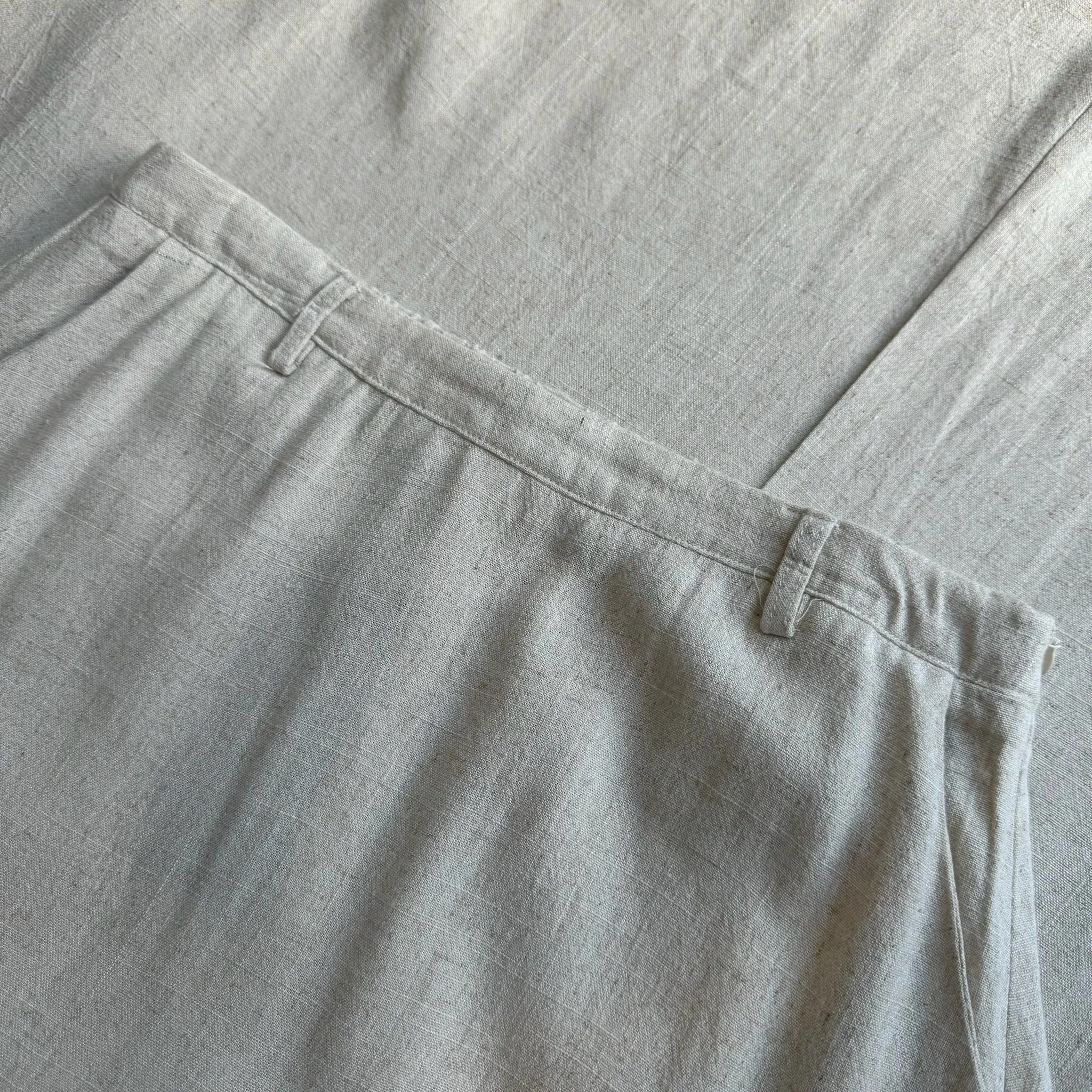 MODEST Linen Skirt