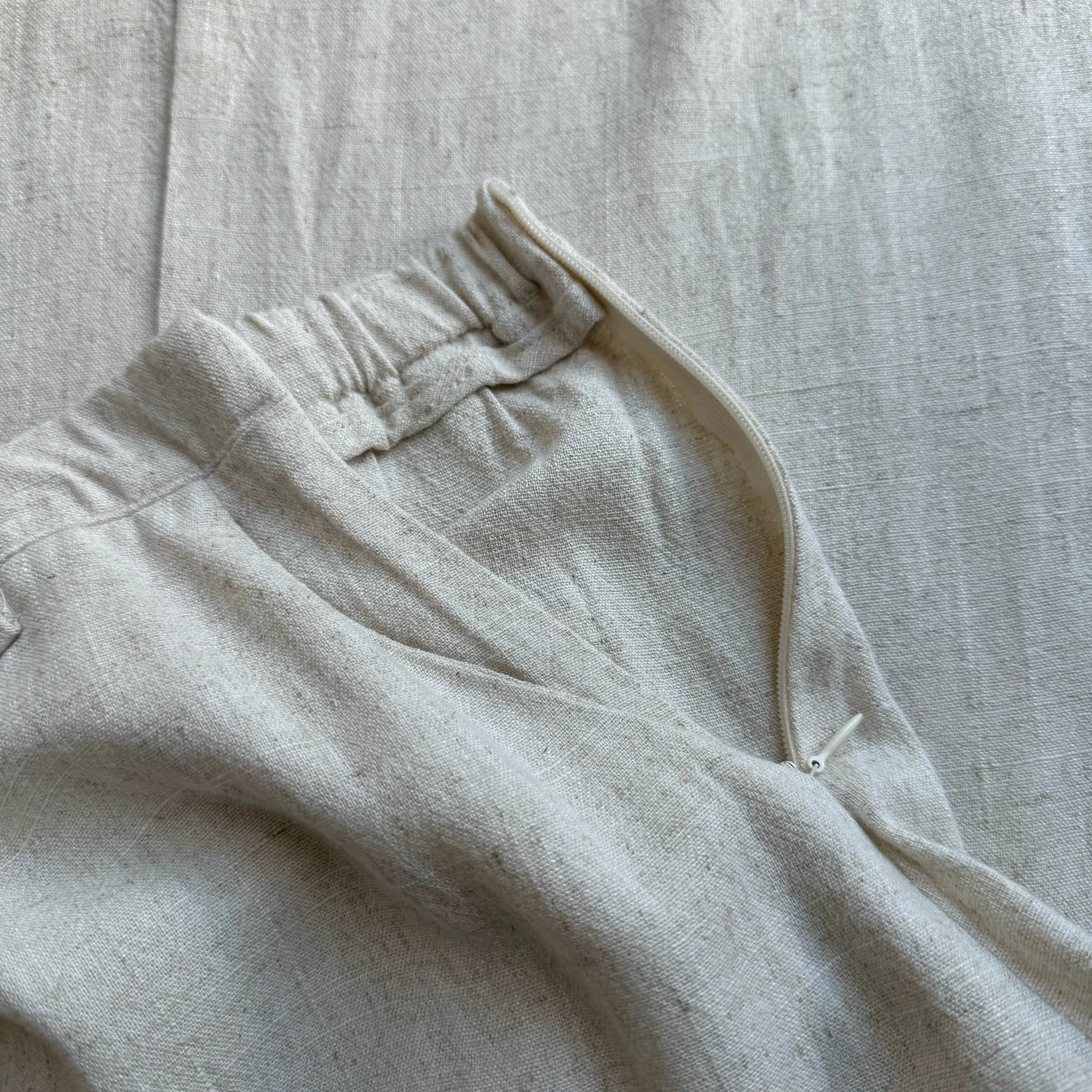 MODEST Linen Skirt