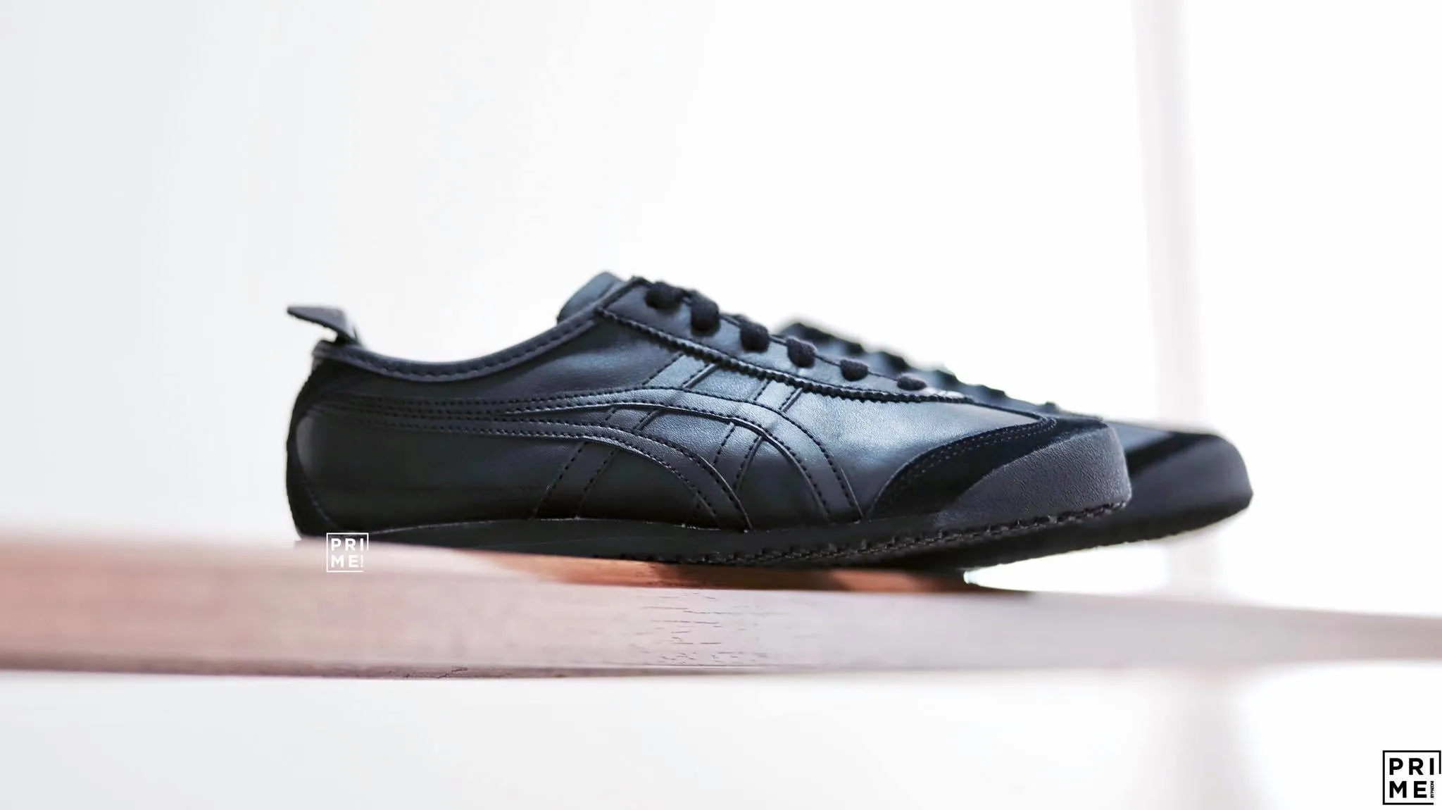 Onitsuka Tiger Mexico66 Sneakers - Black/Black (D4J2L-9090) - Classic Retro Style Athletic Footwear