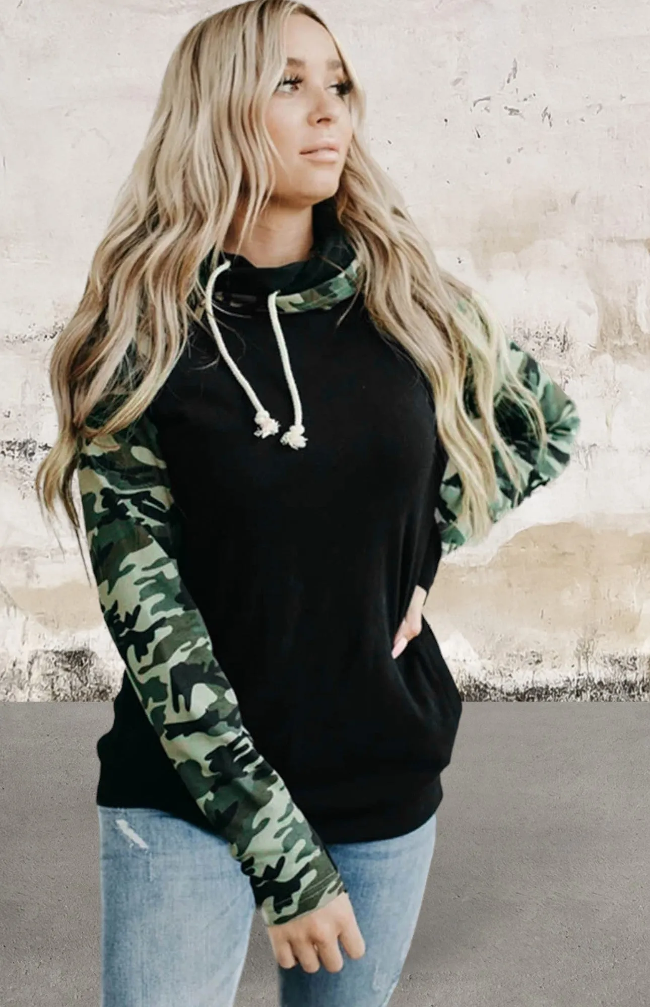 Women Camouflage Print Hoodie